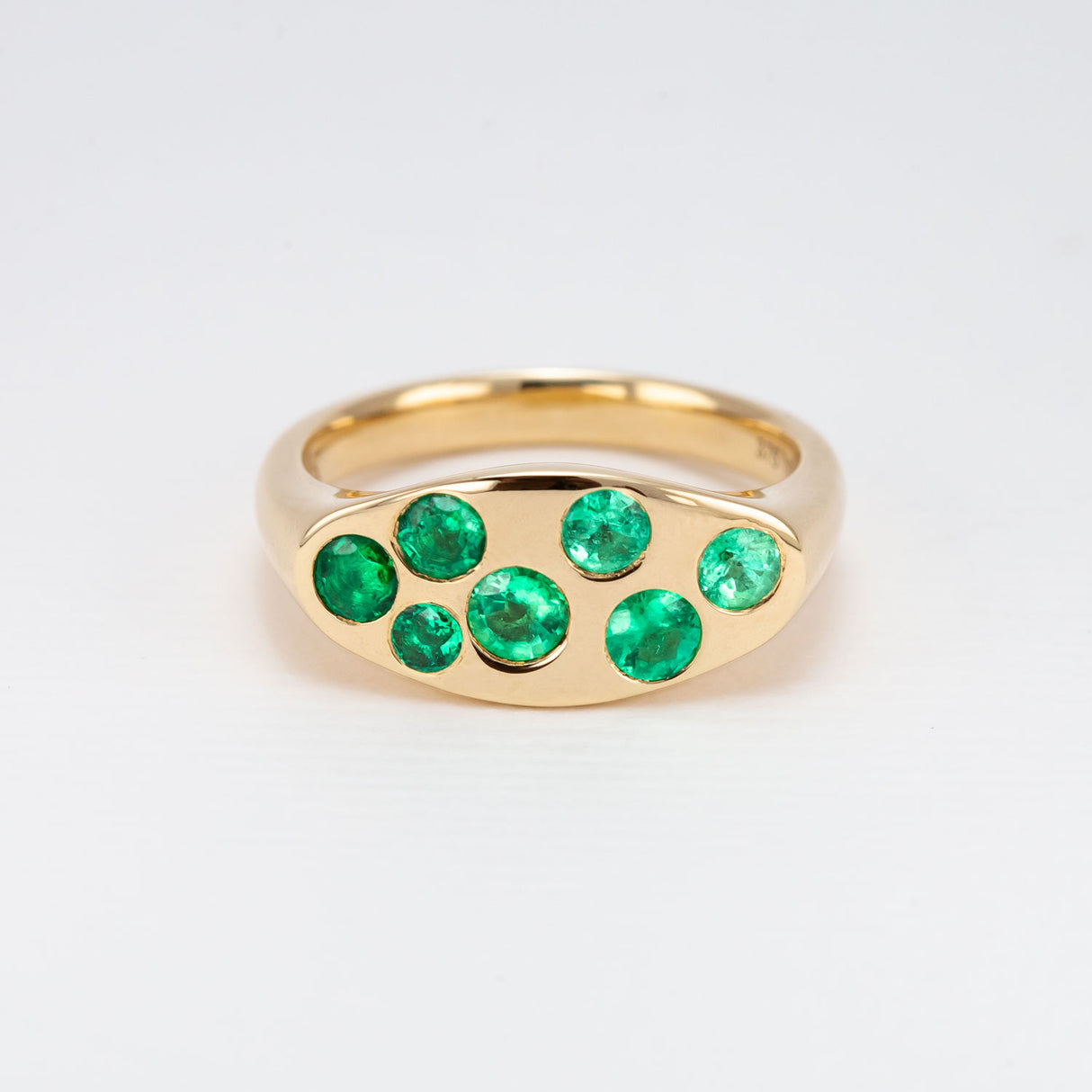 Emerald Signet Sprinkle Gold Ring