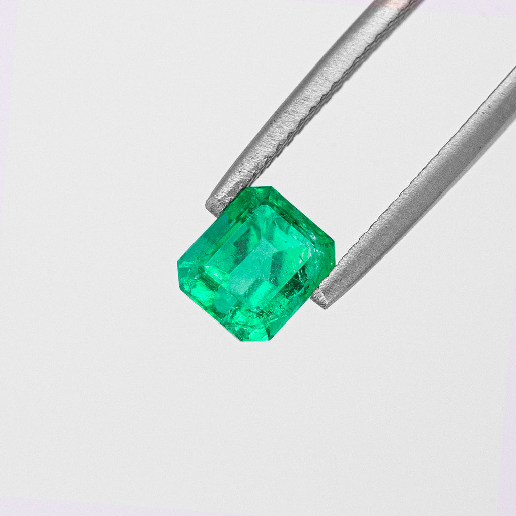 Vibrant Green Emerald - Emerald cut 1.64 carats