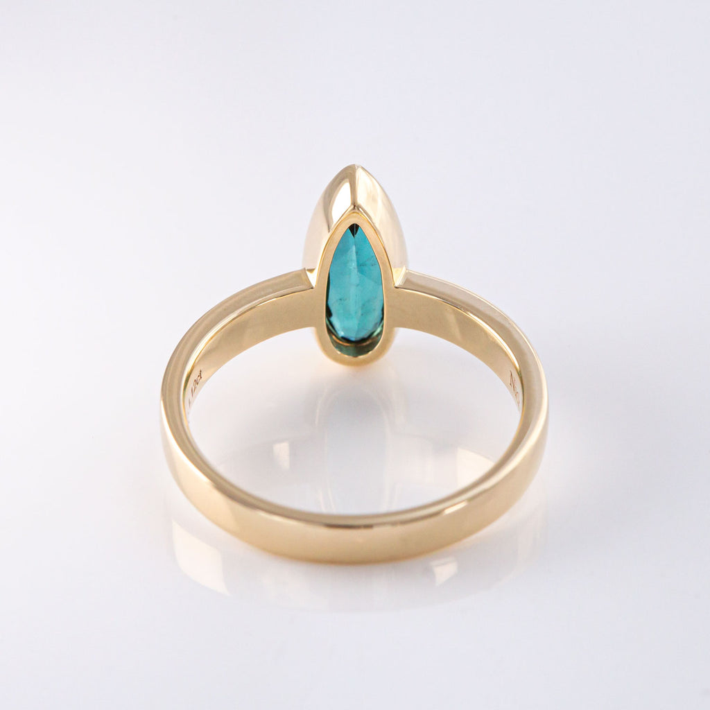 Water of Life ring with Indicolite Tourmaline in 9 carat Gold