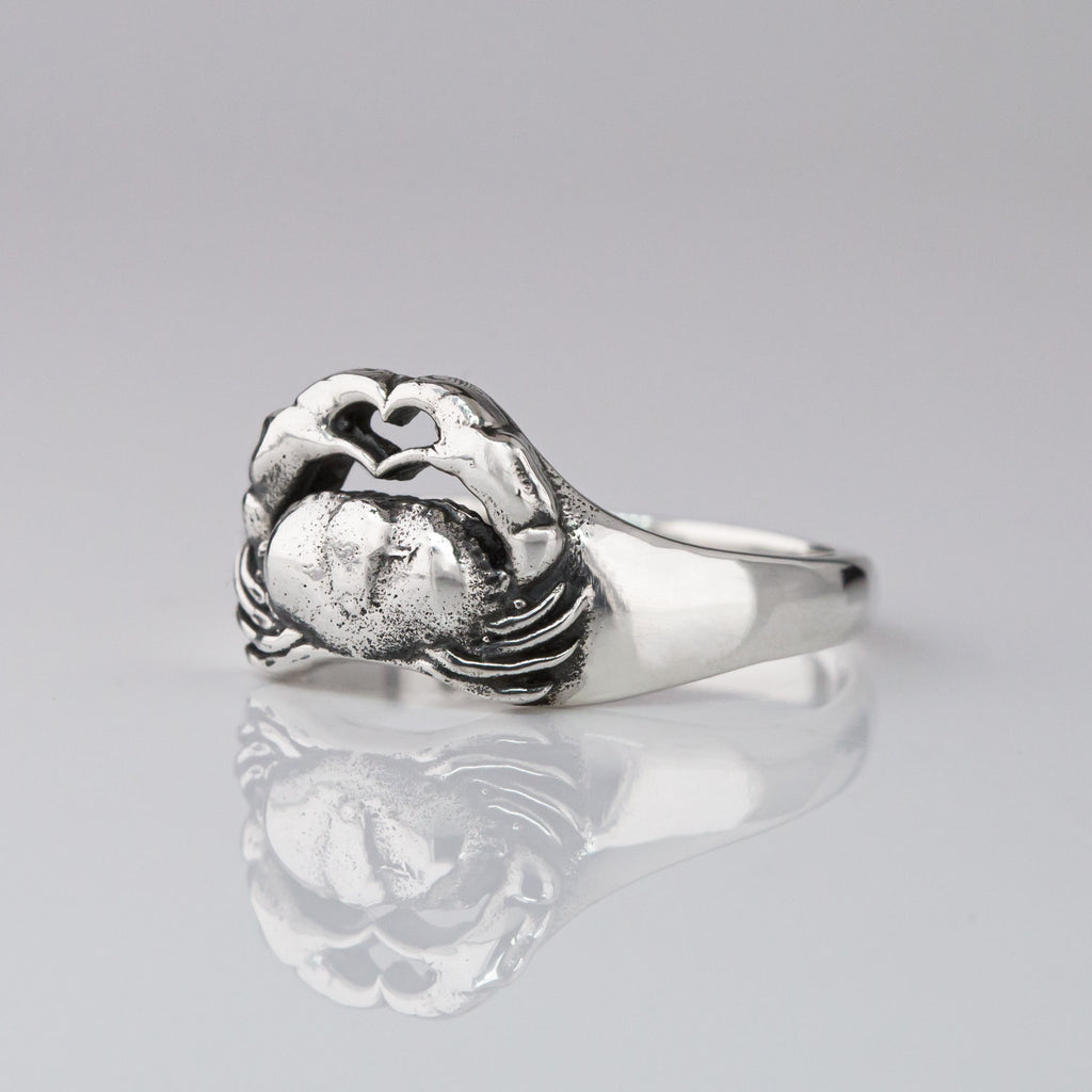 Crab Romance ring in Sterling Silver