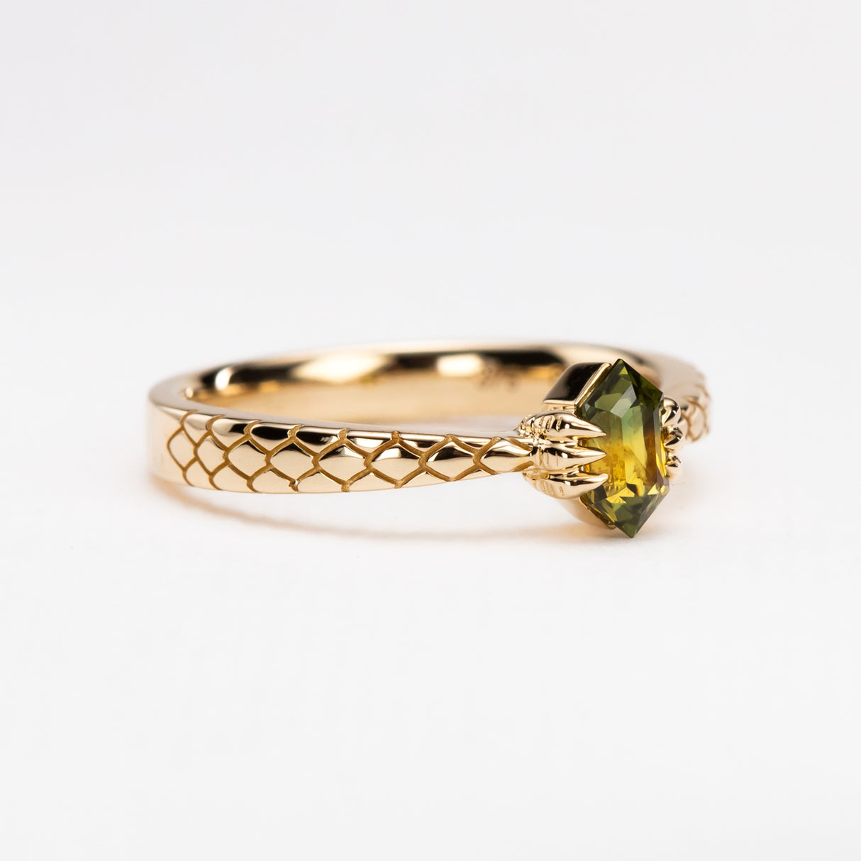 Golden Green Bicolour Sapphire Dragon Claw Ring