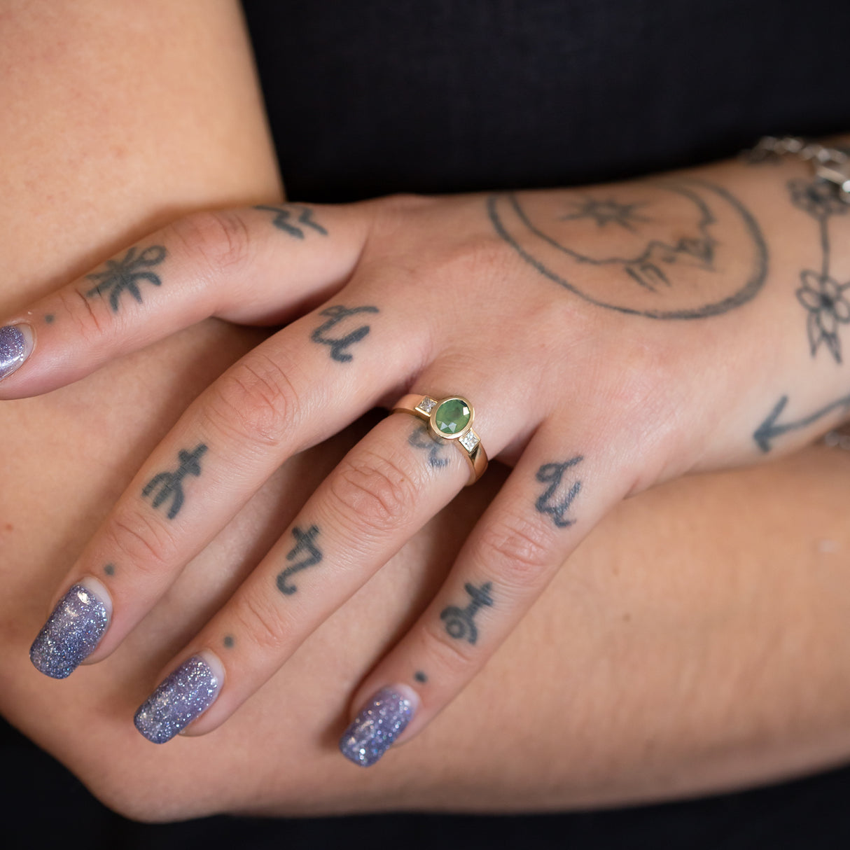 Opalescent Moss Green Sapphire Memories Ring in Gold with Diamonds