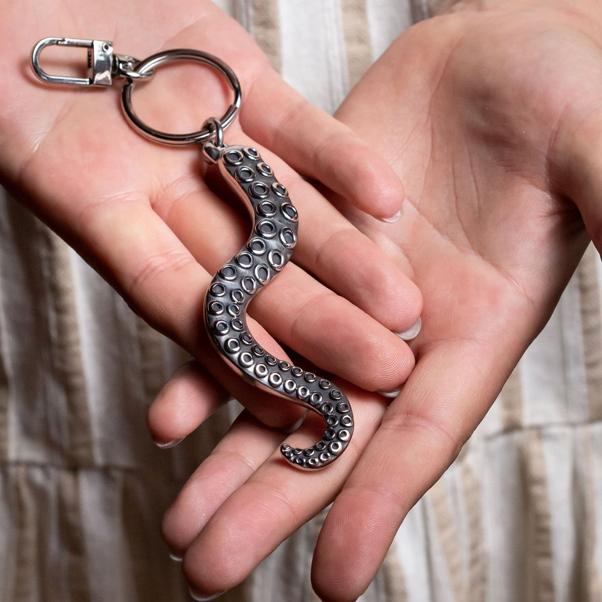 Tentacle Of The Deep Keyring