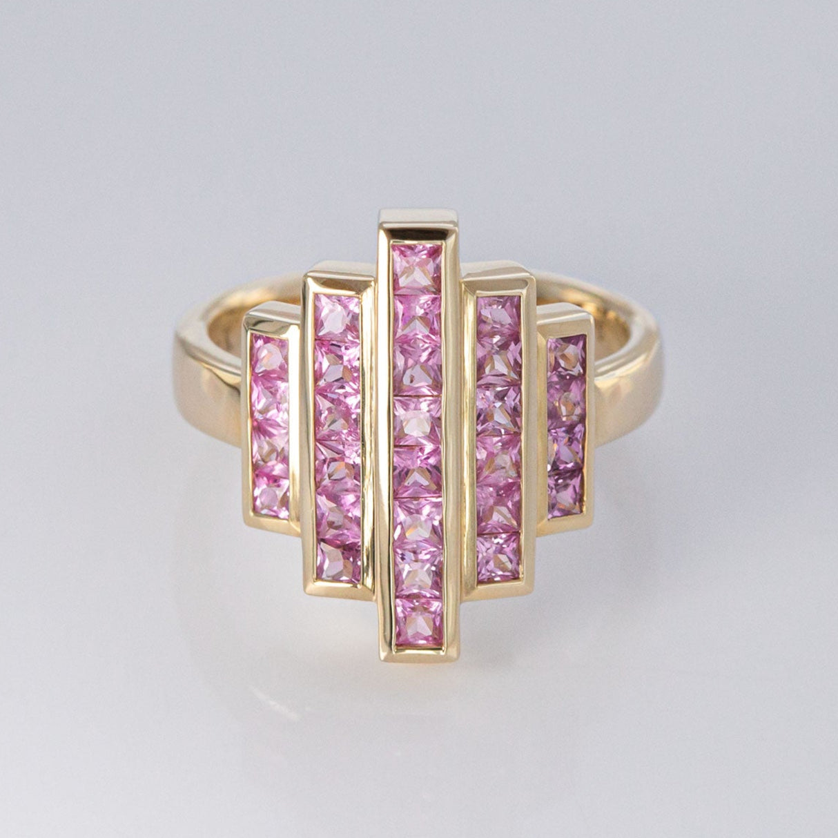 Pink Sapphire Manhattan ring in 9 carat Gold