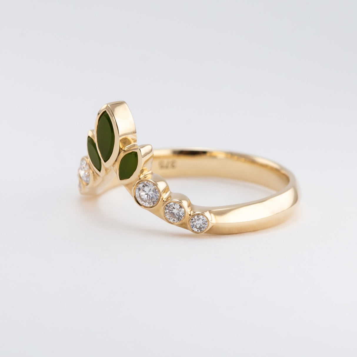 Enchanter Ring with Pounamu and Diamonds