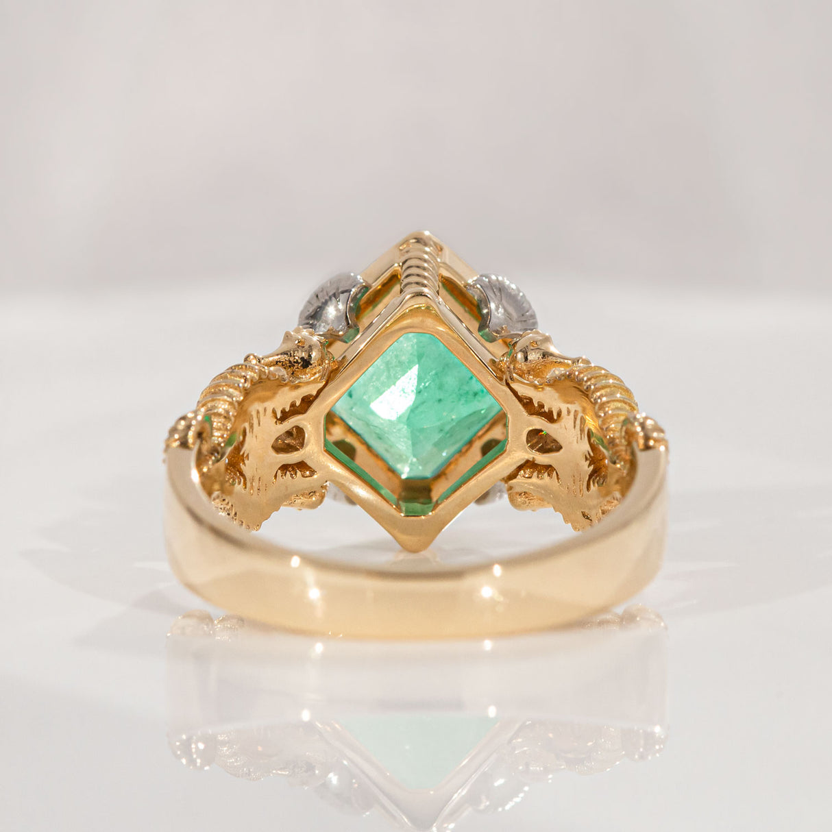 3.47 carat Emerald Seahorse Temple ring with Diamonds in 18 carat Gold and Platinum