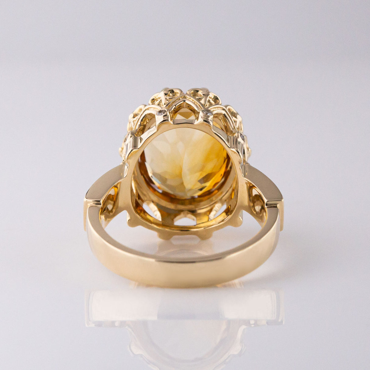 6.80 carat Citrine Royal Diadem ring with Diamonds in 9 carat Gold