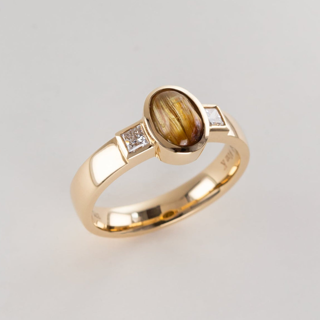 Glittery Rutile Quartz Memories Ring in Gold with Diamonds