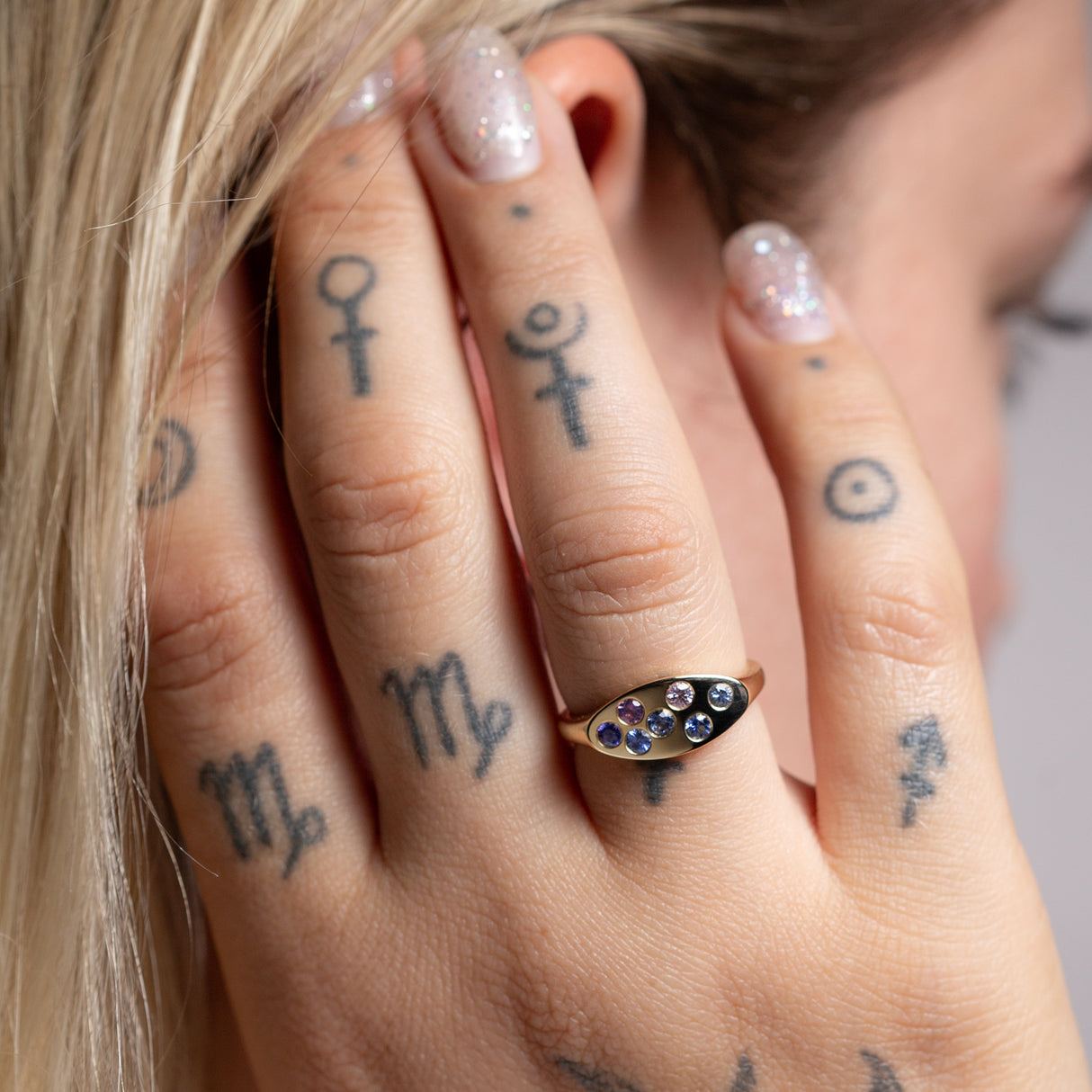 Blueberry Sapphire Sprinkle Signet Ring