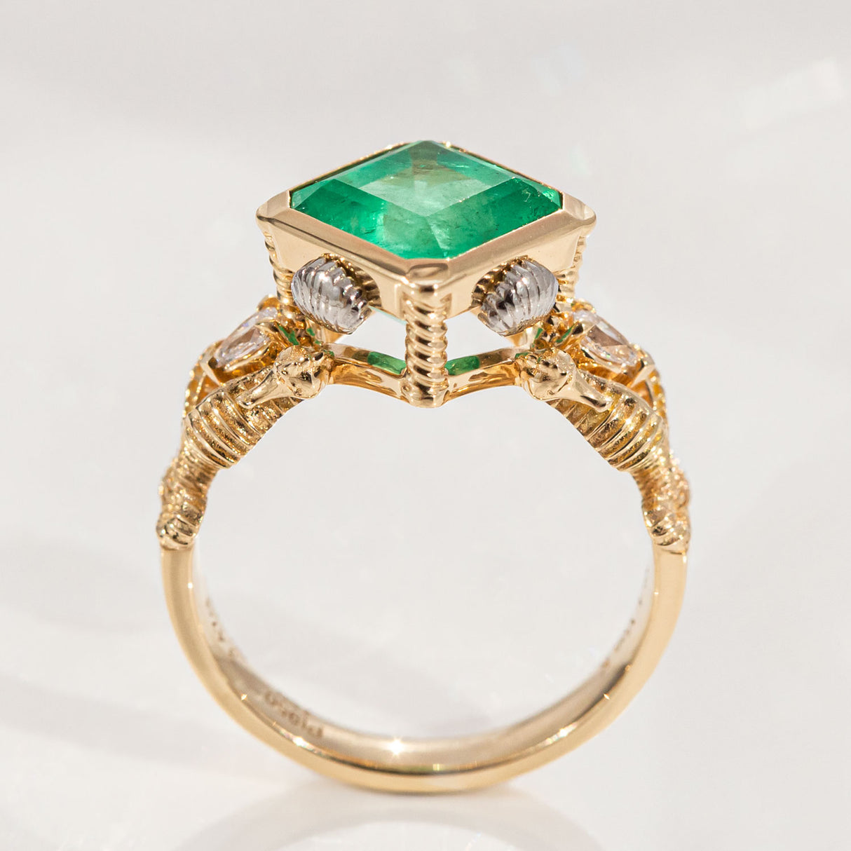 3.47 carat Emerald Seahorse Temple ring with Diamonds in 18 carat Gold and Platinum
