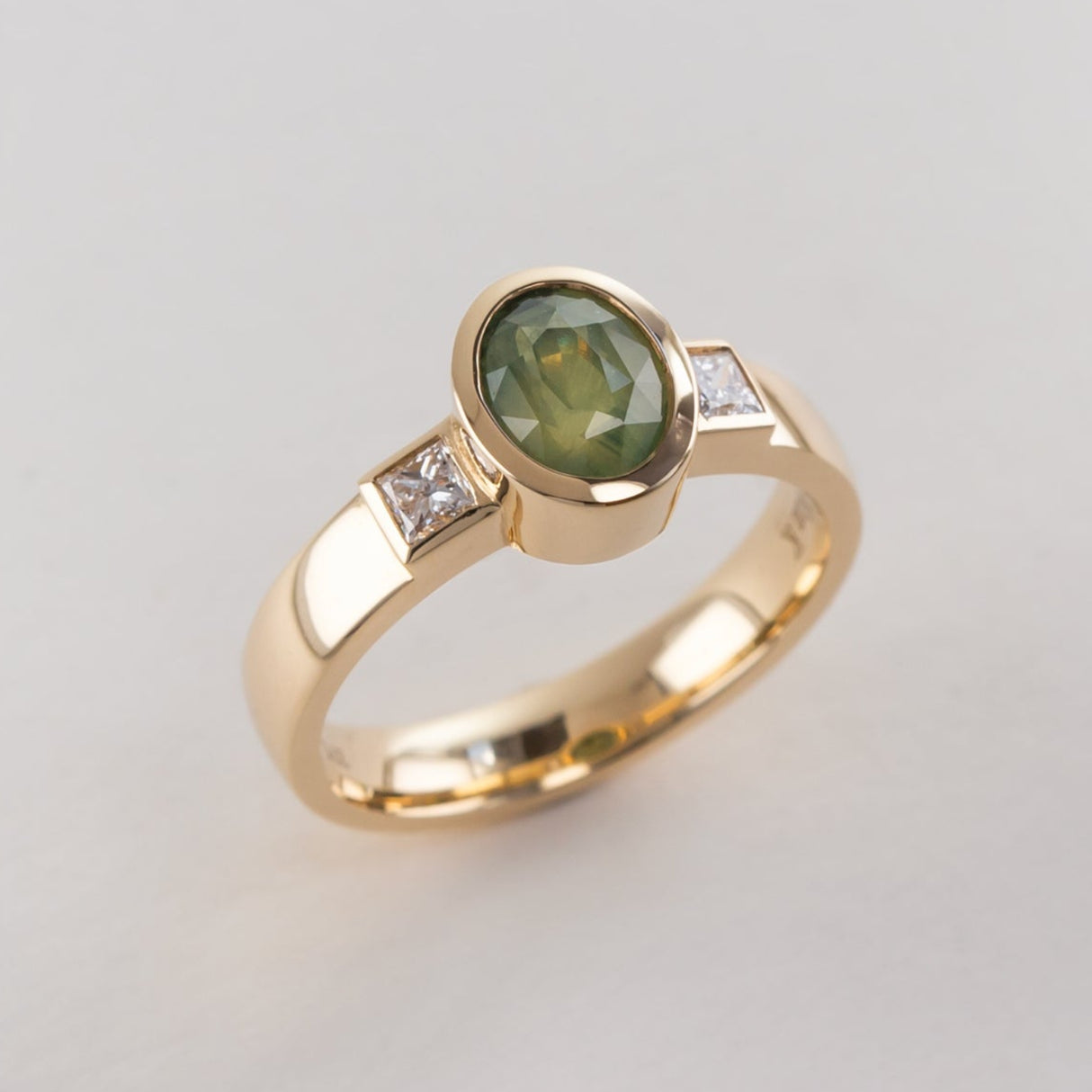 Opalescent Moss Green Sapphire Memories Ring in Gold with Diamonds