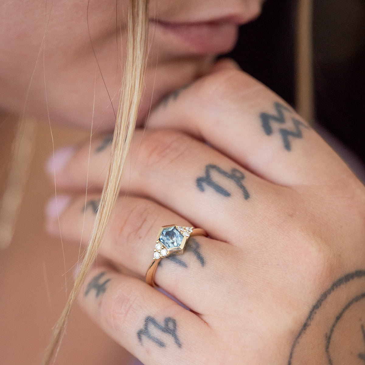 Stardust Sapphire & Diamond Gold Ring