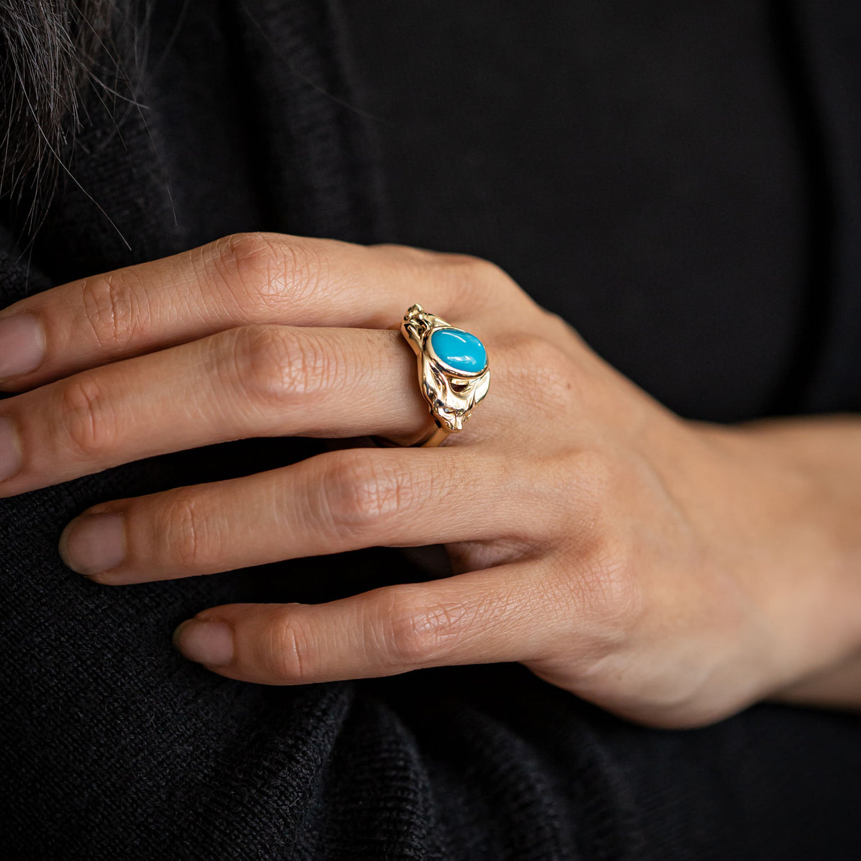 Turquoise Egyptian Fox ring in 9 carat Gold