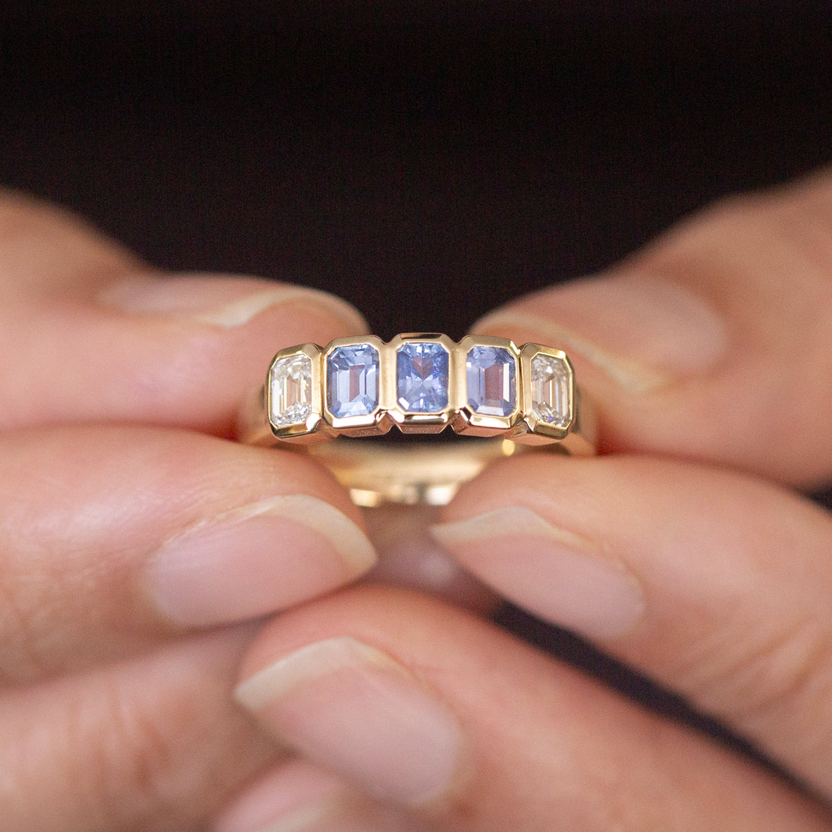 Lakeside Windows Sapphire Gold Ring