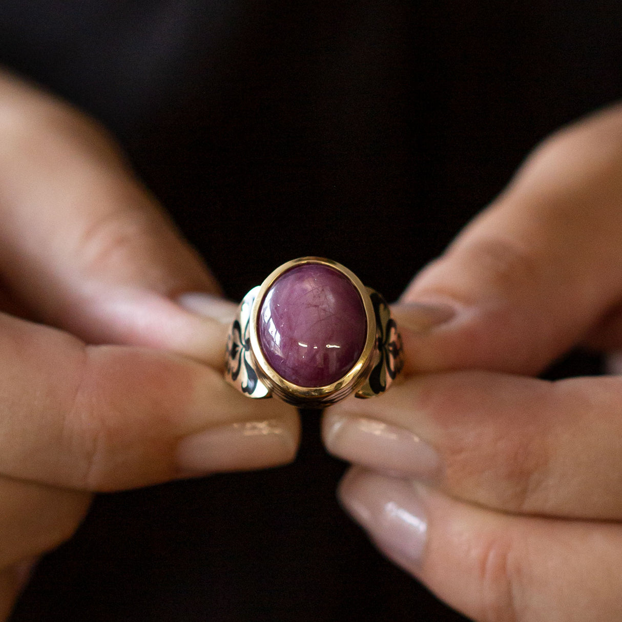 Pink Star Ruby Nouveau Deco ring in 9 carat Gold