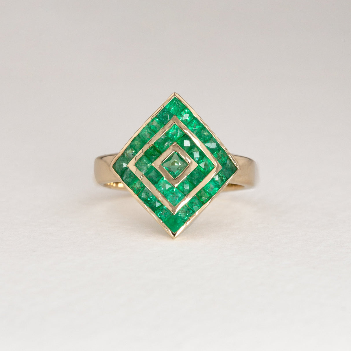 Emerald Magic Carpet Ring