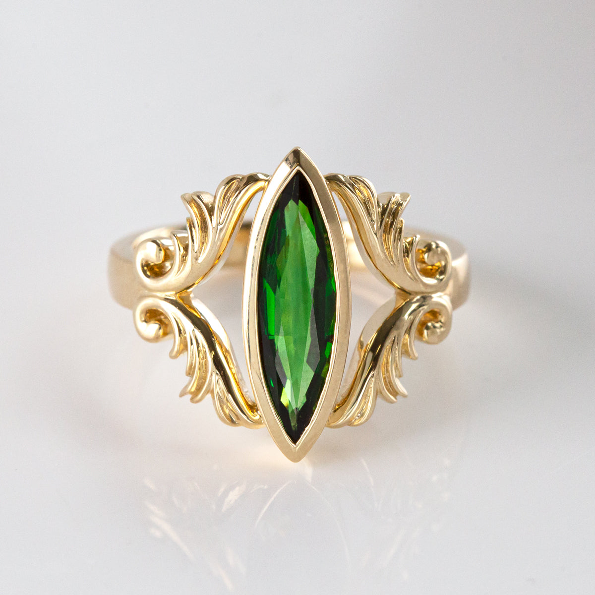 1.34 carat Chrome Green Tourmaline Oracle ring in 9 carat Gold