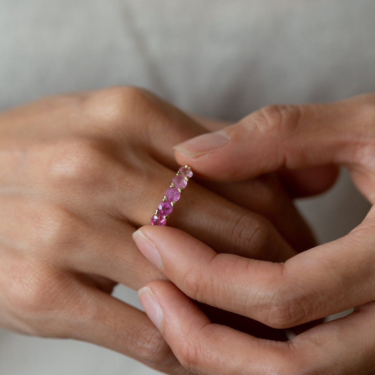 Pink Ombré Sapphire Heart Claw Ring