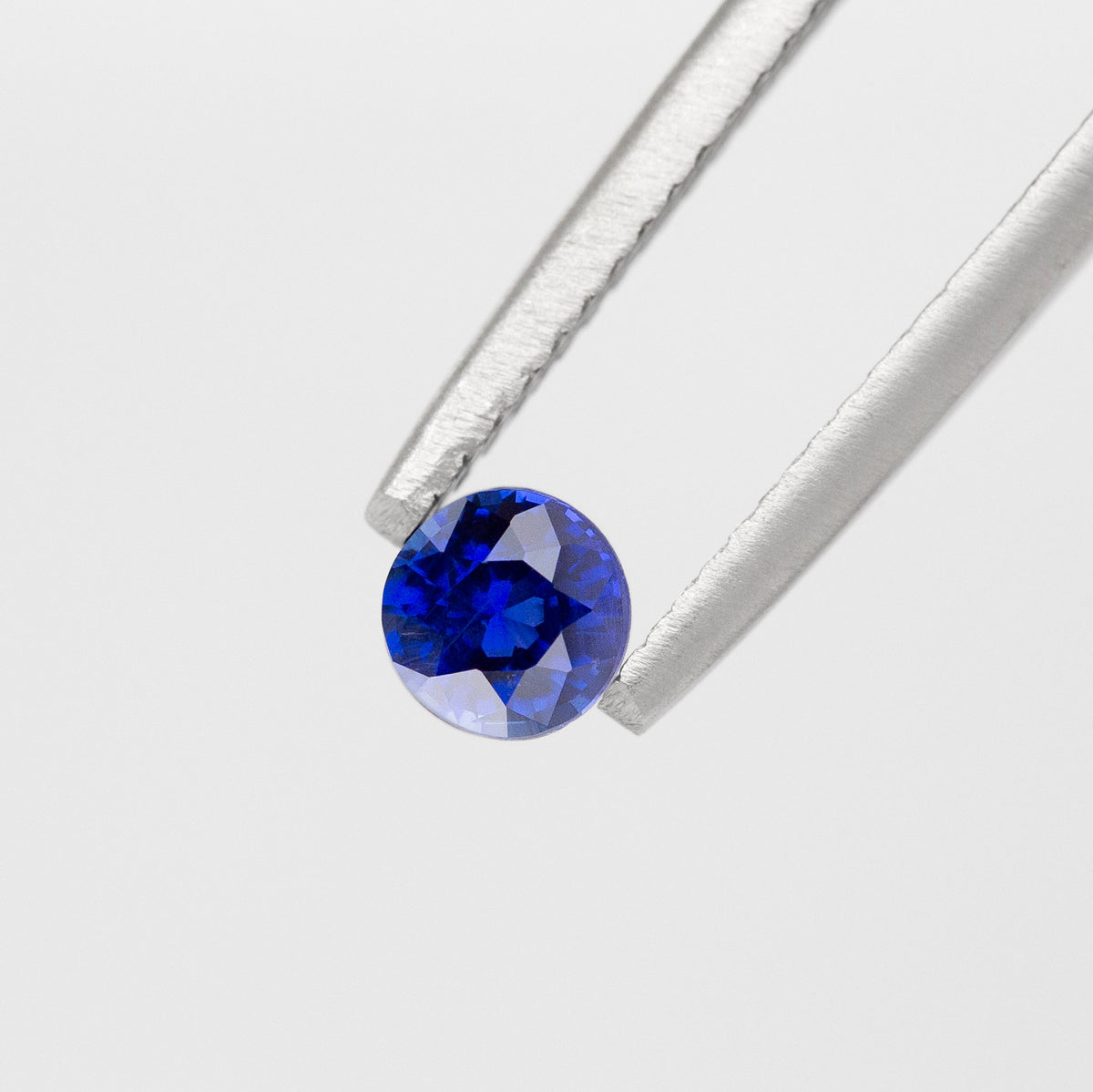Blue Velvet Round Sapphire 0.48 carats