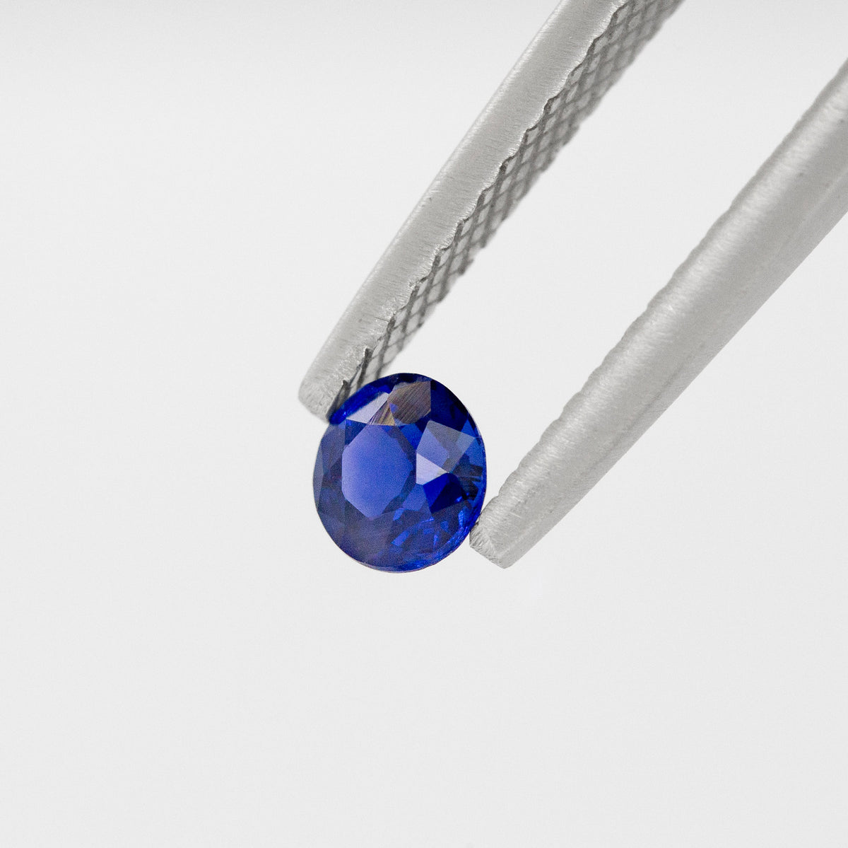 Blue Velvet Round Sapphire 0.48 carats
