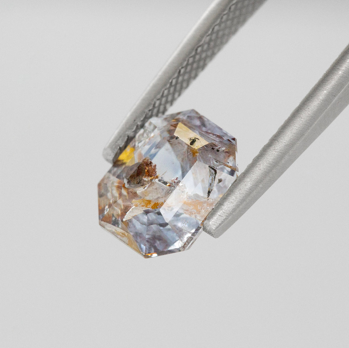 Solar Flare Sapphire Octagonal 4.01 carats