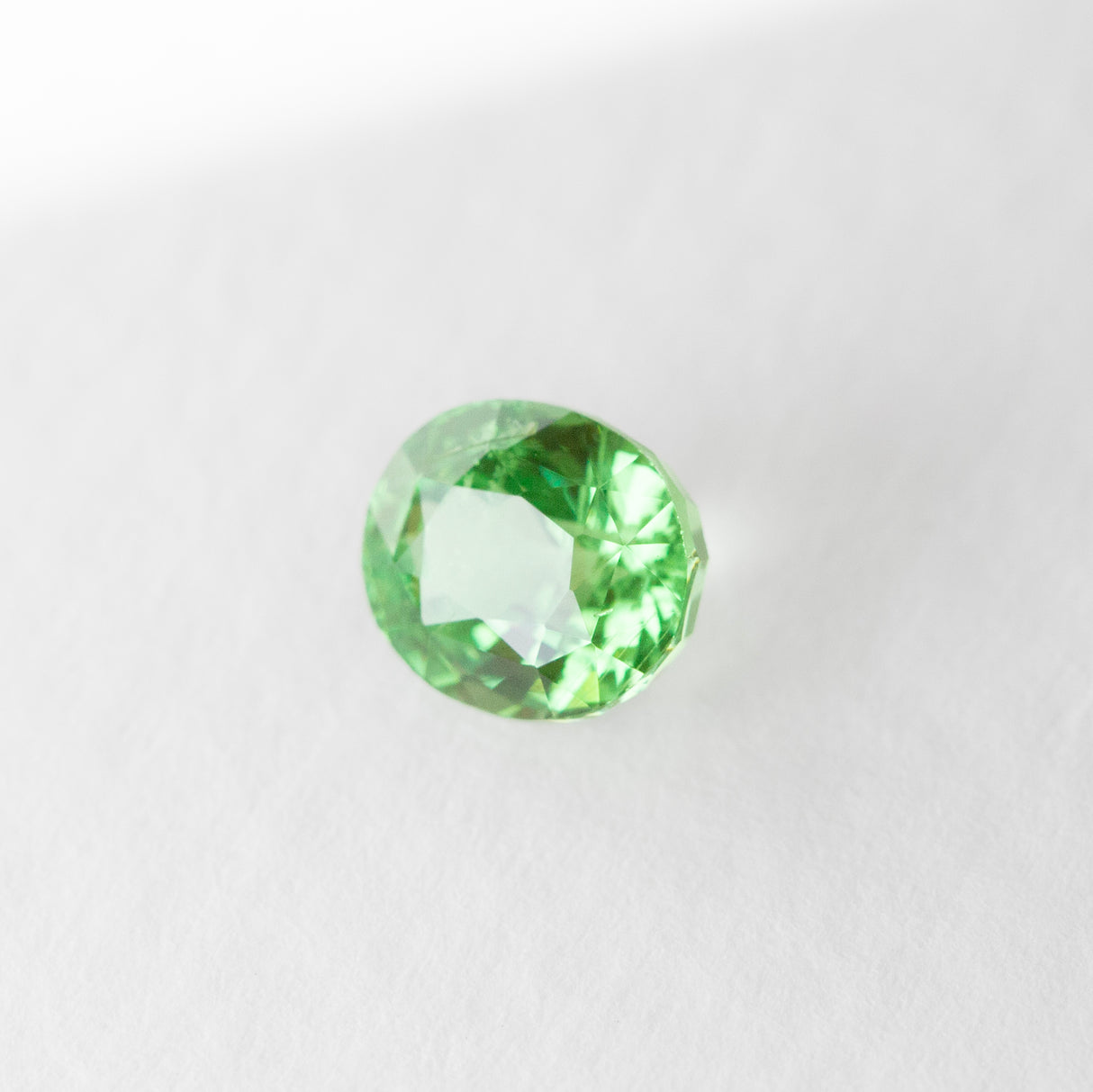 Clover Green Tsavorite Oval 1.55 carats