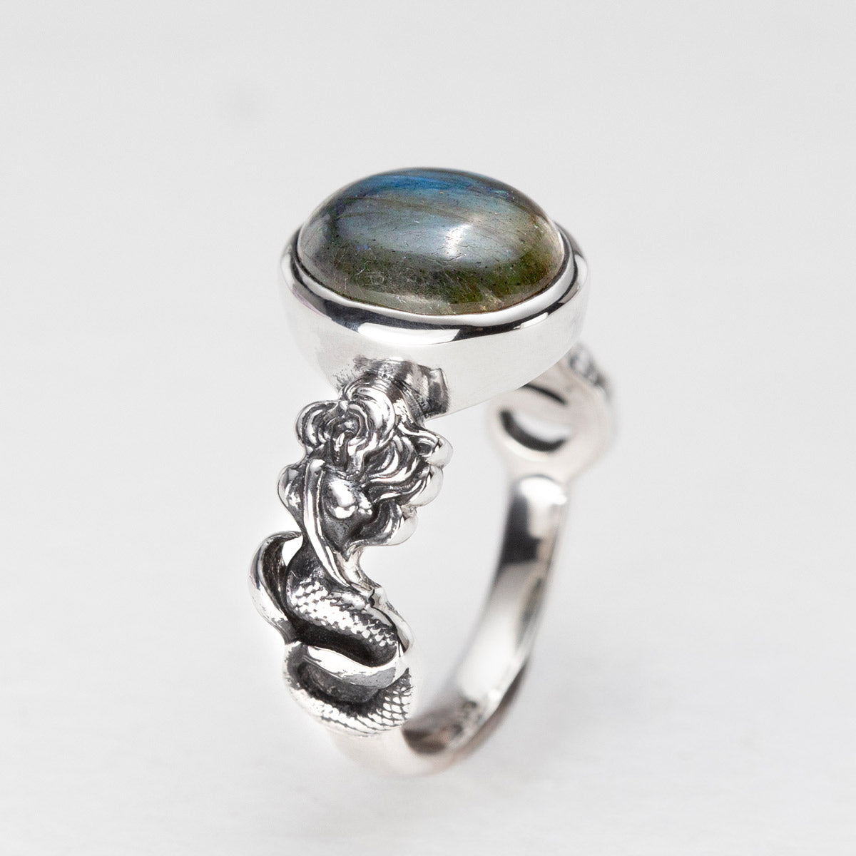 Sirens Ring in Labradorite