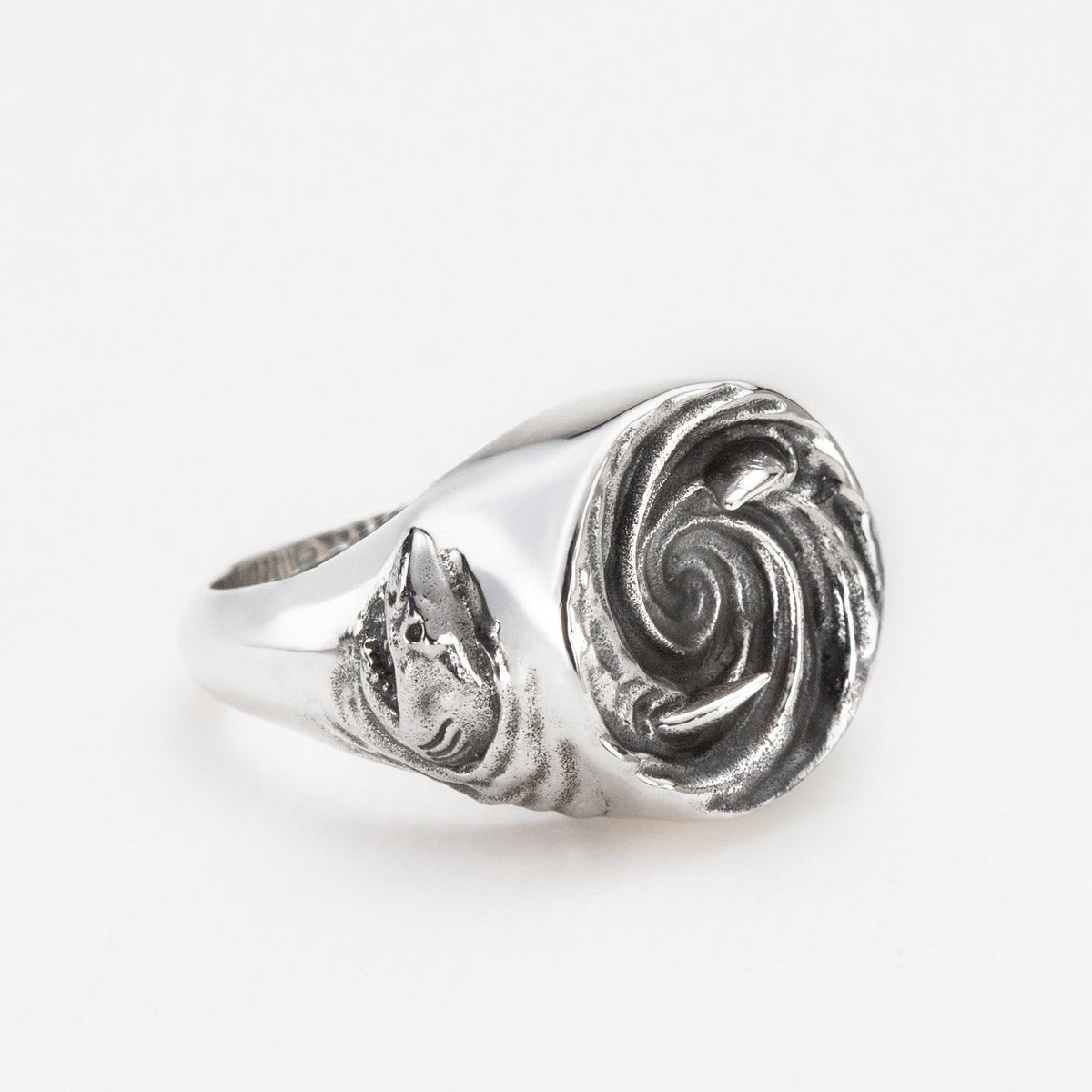 Thrasher Ring