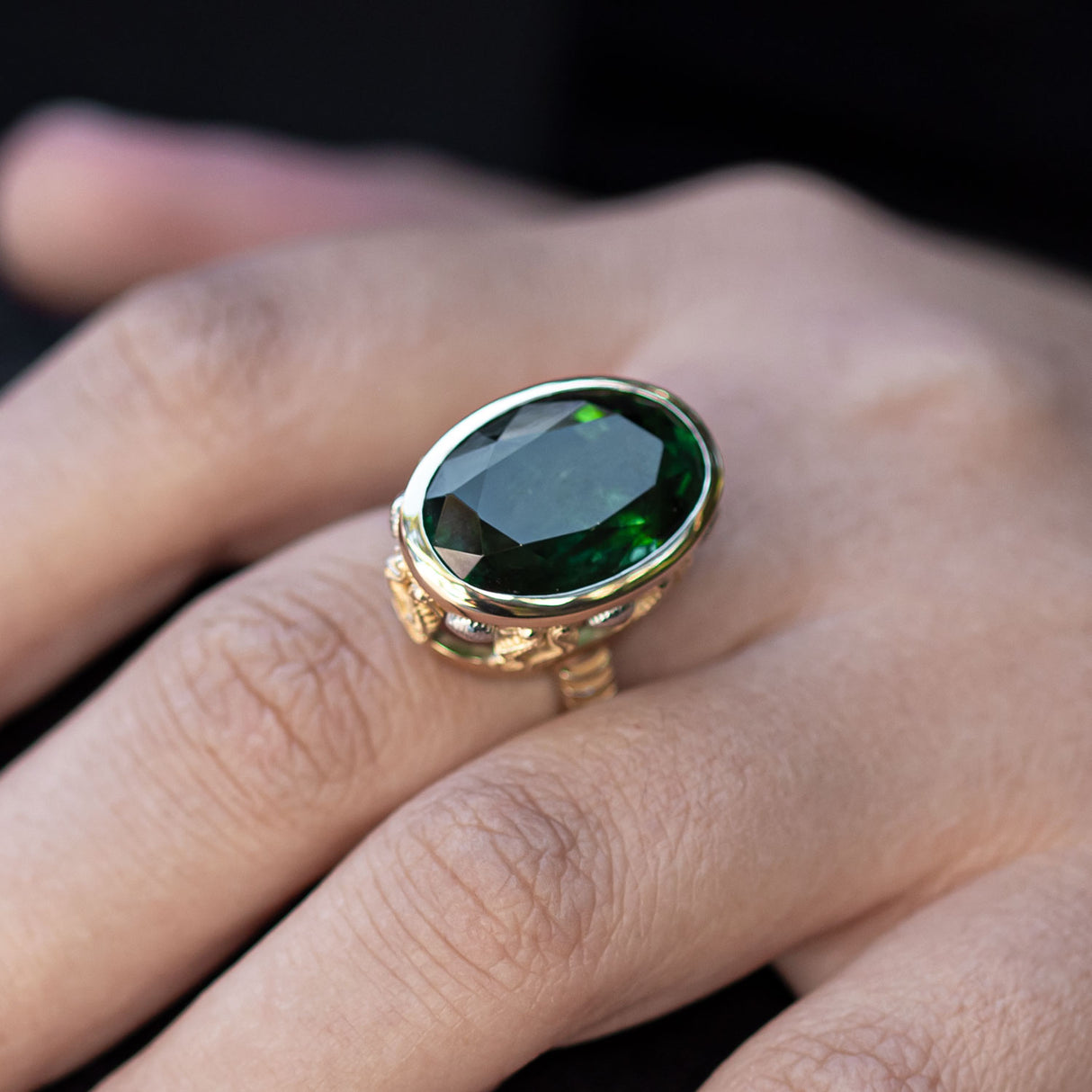 15.81 carat Teal Green Tourmaline Seahorse Temple ring in 9 carat Gold and Platinum