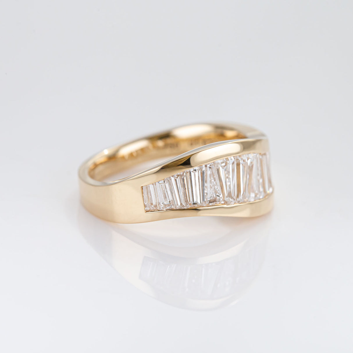 Sparkling Diamond River ring in 18 carat Gold #1 (size 6)