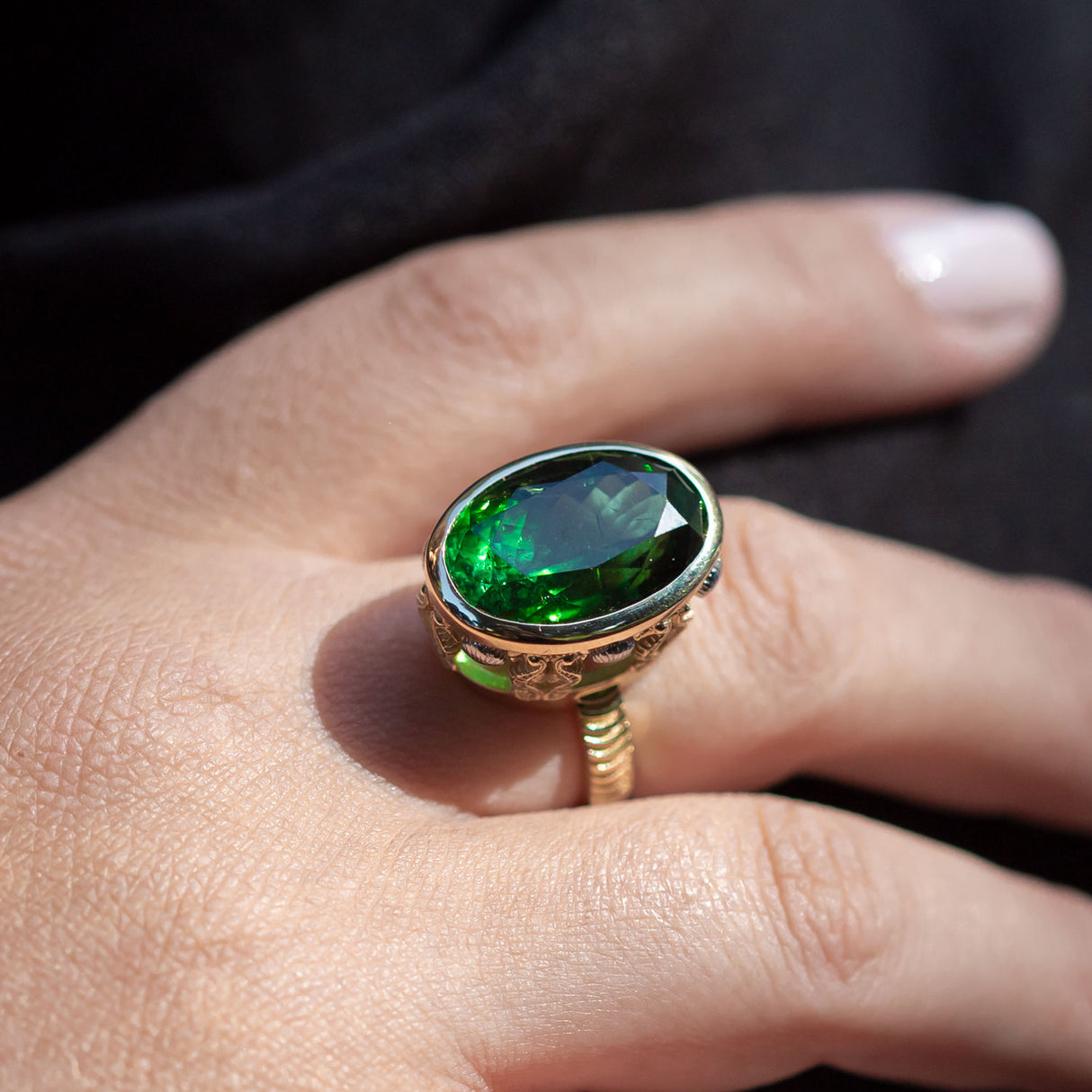 15.81 carat Teal Green Tourmaline Seahorse Temple ring in 9 carat Gold and Platinum