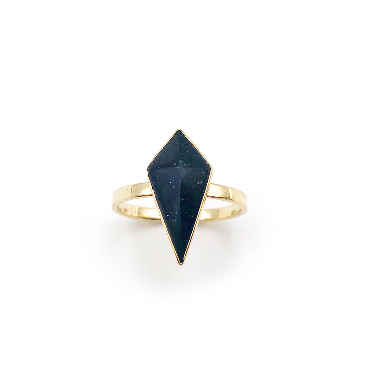 9 carat Gold Black Pounamu Pinnacle Ring