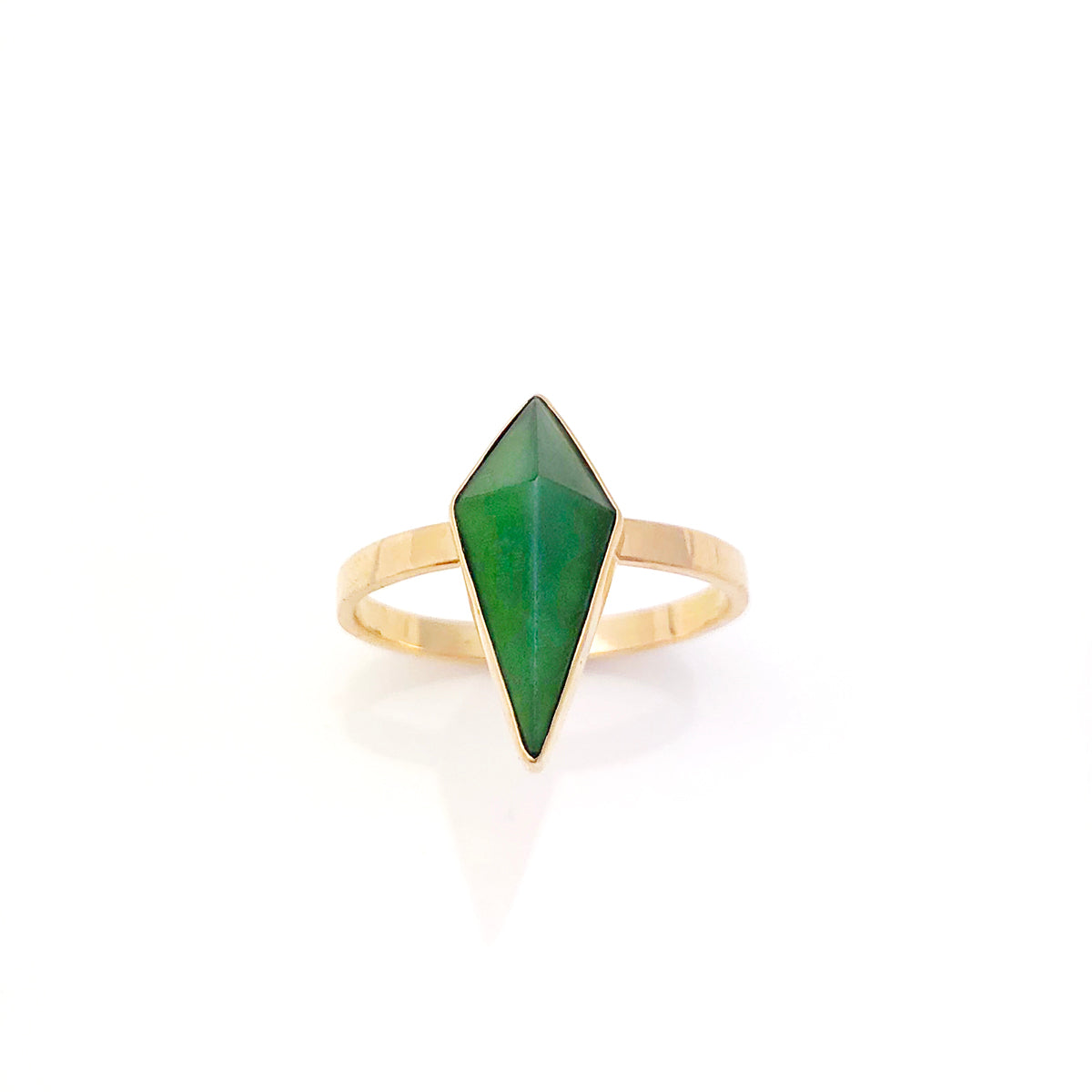 9 carat Gold Pounamu Pinnacle Ring