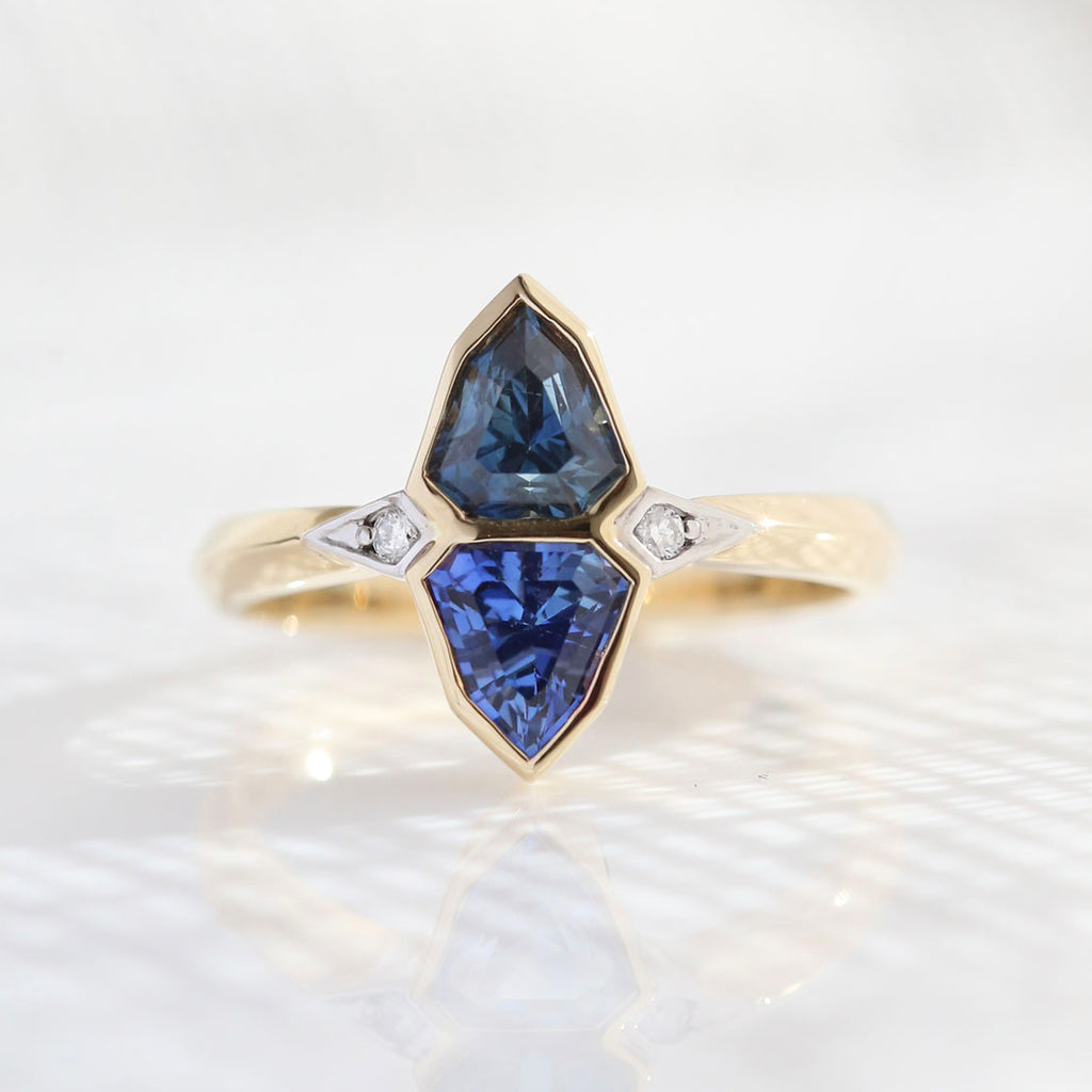 1.61 carats Double Blue Sapphire Harmonic Ring in 9 carat Yellow Gold with Diamonds