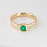 Little Princess ring with Emerald and Diamonds in 9 carat Gold