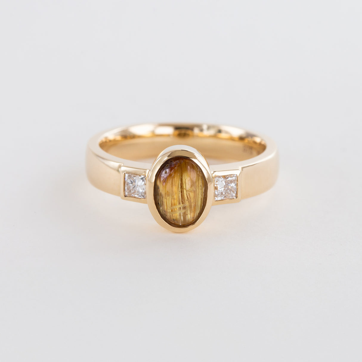 Glittery Rutile Quartz Memories Ring in Gold with Diamonds