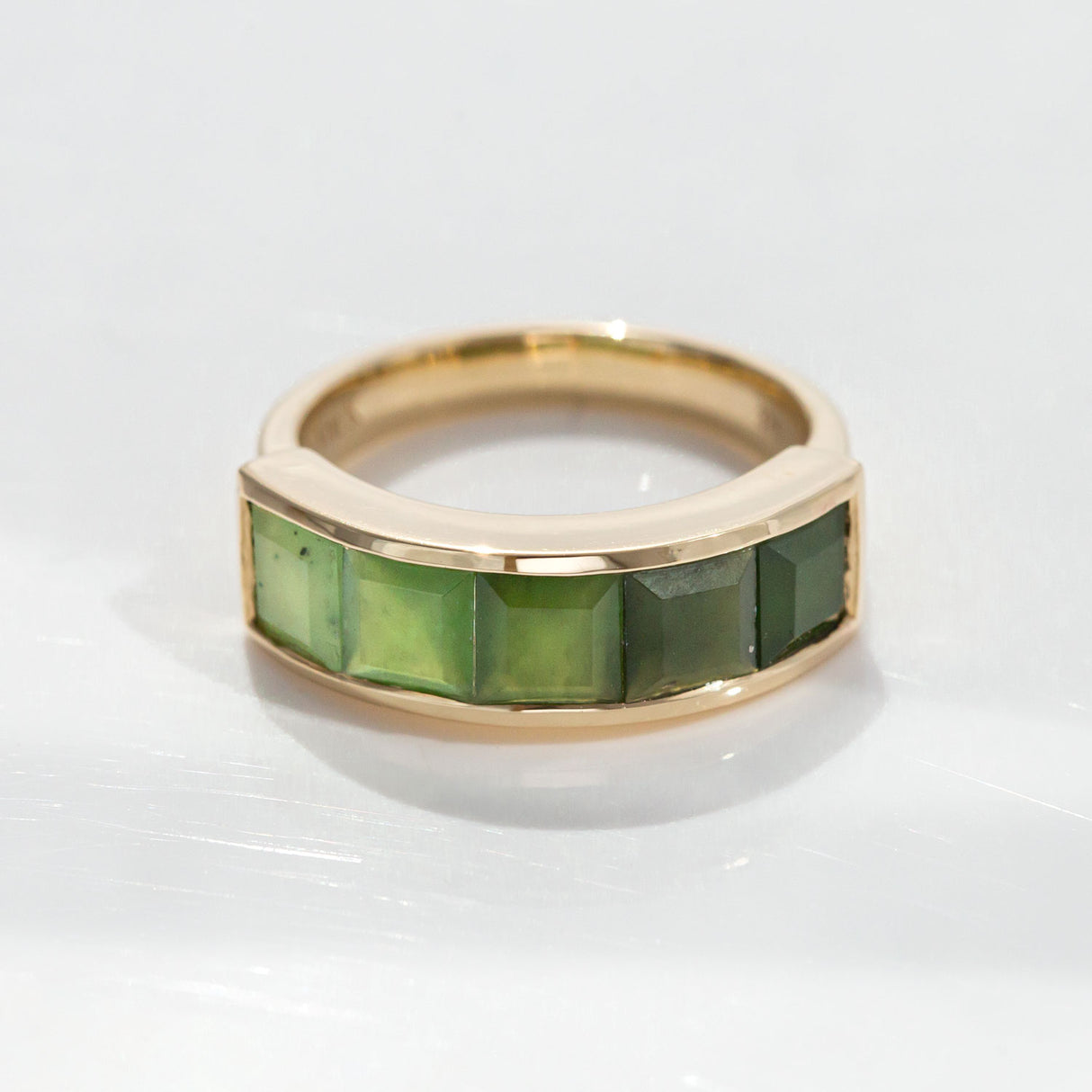 Pounamu Ombré Channel ring in 9 carat Gold