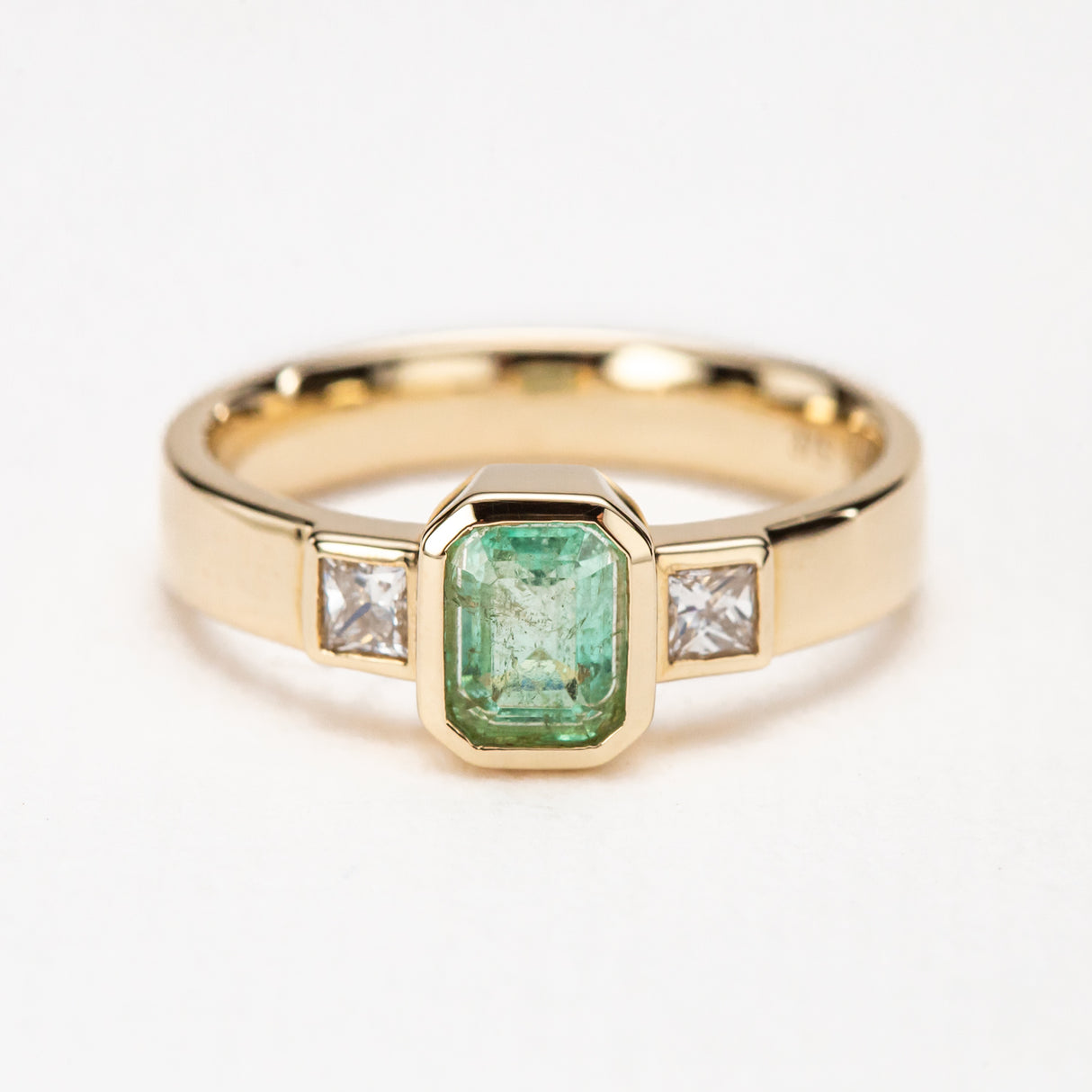 Mojito Sorbet Pastel Emerald Ring