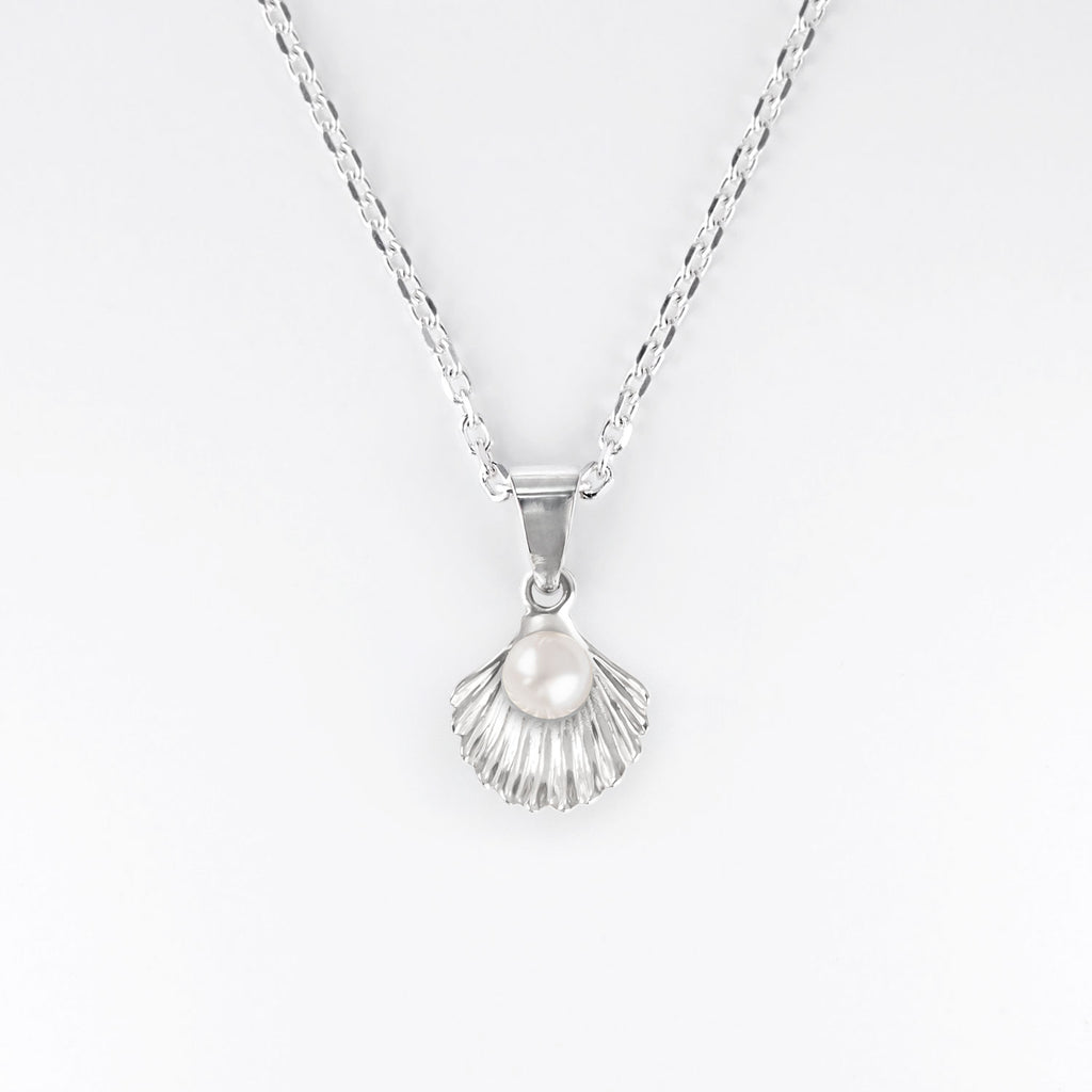 Venus Pearl Pendant in Sterling Silver