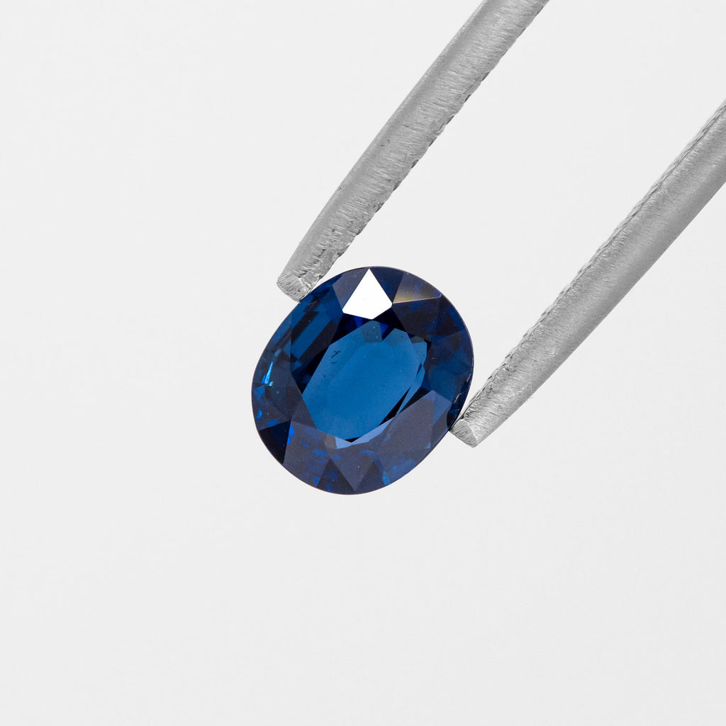 Prom Dress Blue Sapphire Oval faceted 1.32 carat