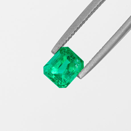 Vibrant Green Emerald - Emerald cut 1.64 carats