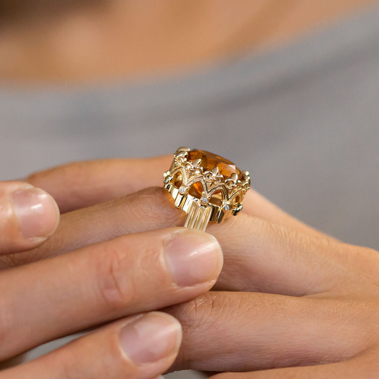 6.80 carat Citrine Royal Diadem ring with Diamonds in 9 carat Gold