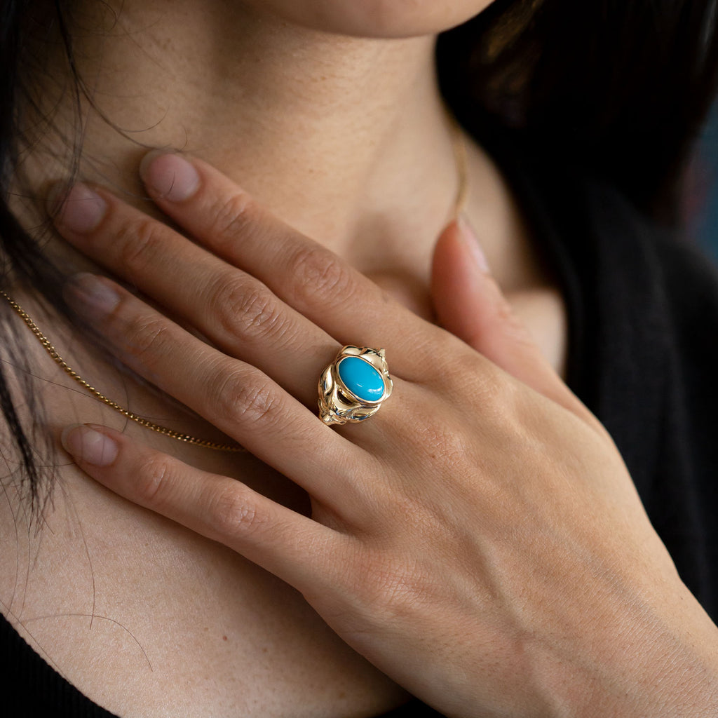 Turquoise Egyptian Fox ring in 9 carat Gold