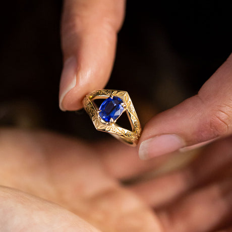 1.47 ct Blue Kyanite Cernunnos ring in 9 carat Gold