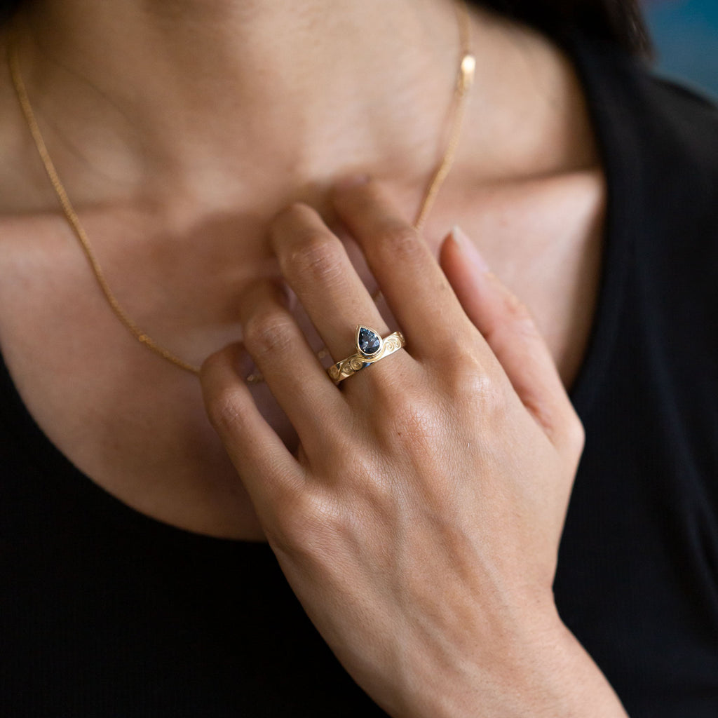 Grey Spinel Raindrop ring in 9 carat Gold