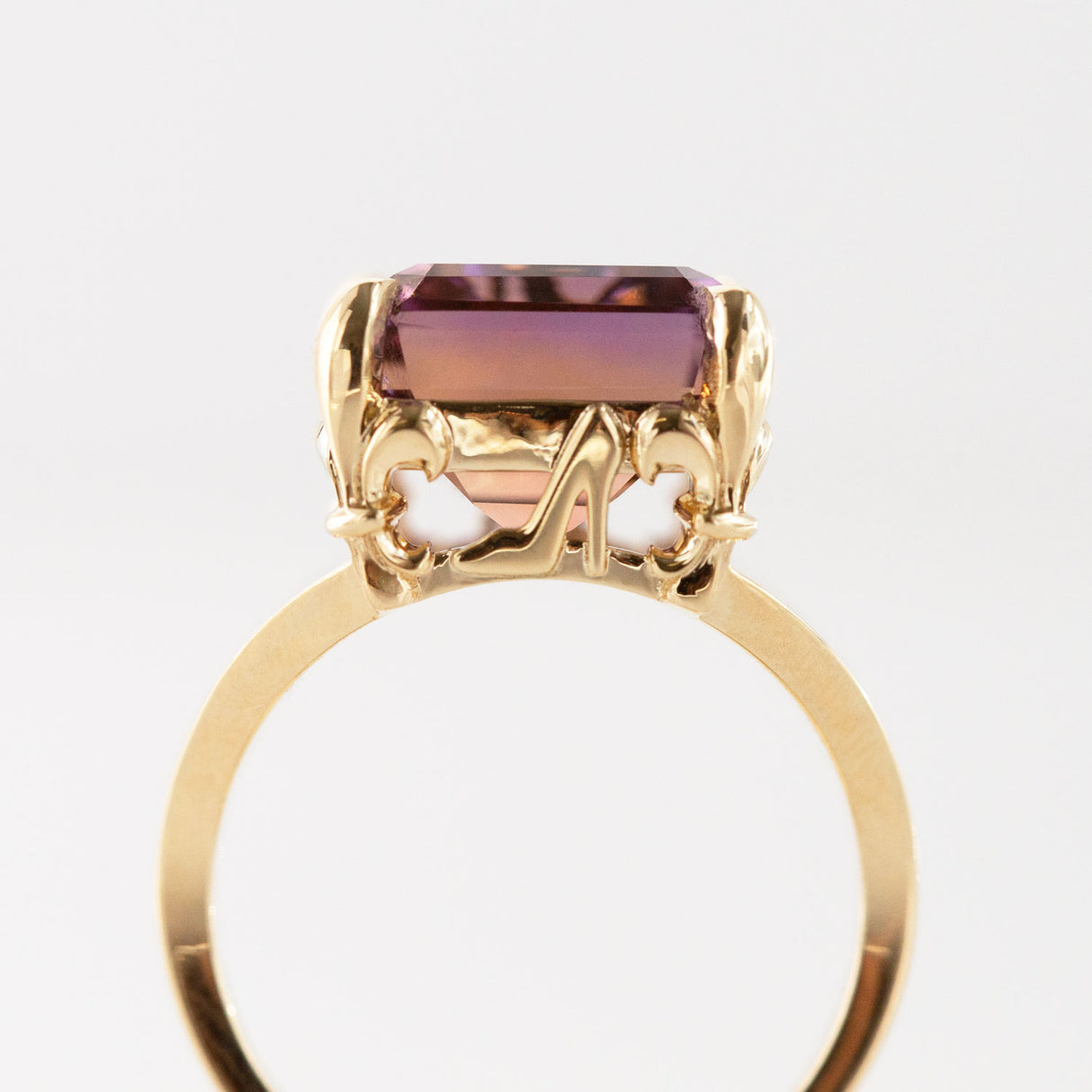 The Femme Fatale Assassin Ring with Ametrine in 9 carat Gold