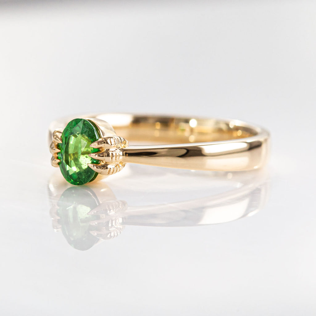 Apple Green Tsavorite Baby Dragon Claw ring in 9 carat Gold