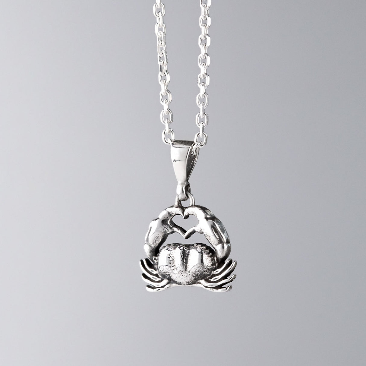 Crab Romance Charm necklace in Sterling Silver