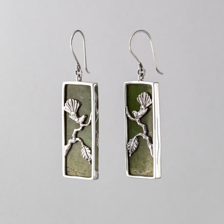 Pounamu Calypso earrings in Sterling Silver