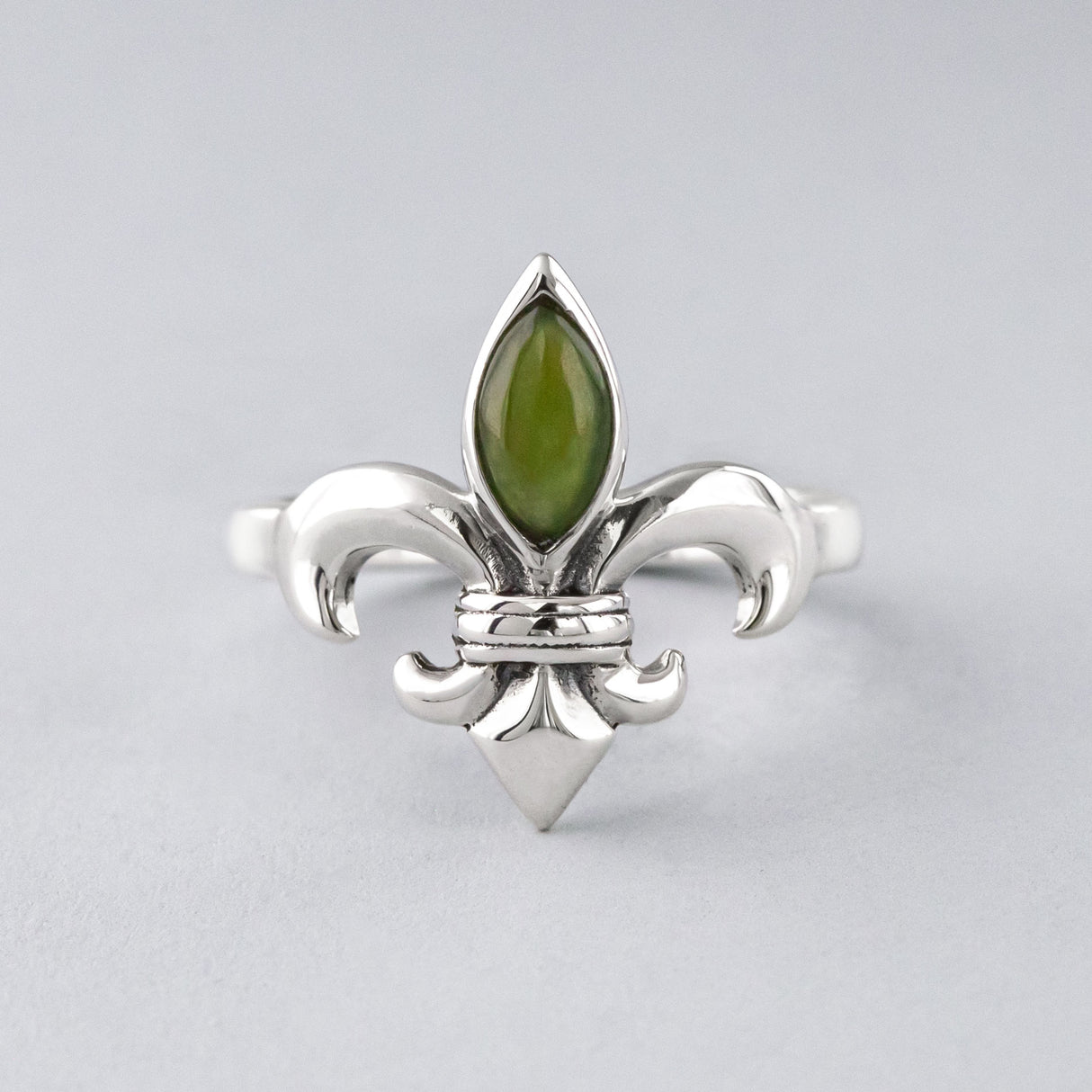 Pounamu Fleur de Lis Ring